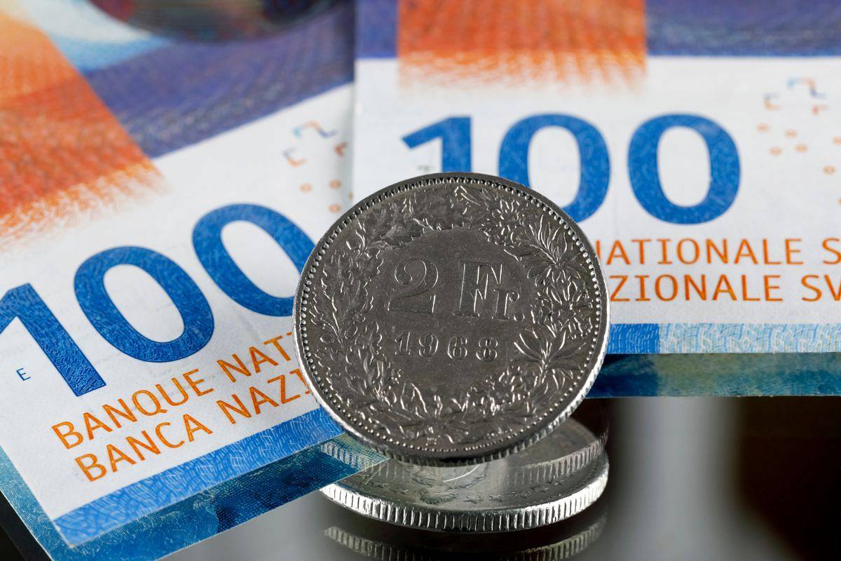 Read more about the article Czy warto iść na ugodę z bankiem w sprawie kredytu frankowego?